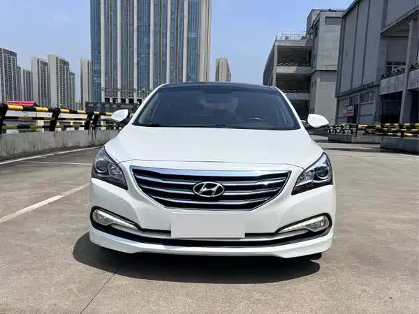 Hyundai Mistra 2014