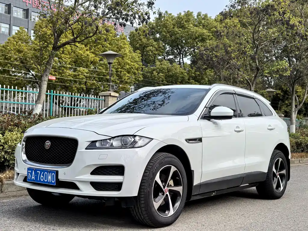 Jaguar F-PACE 2021 — фото 1