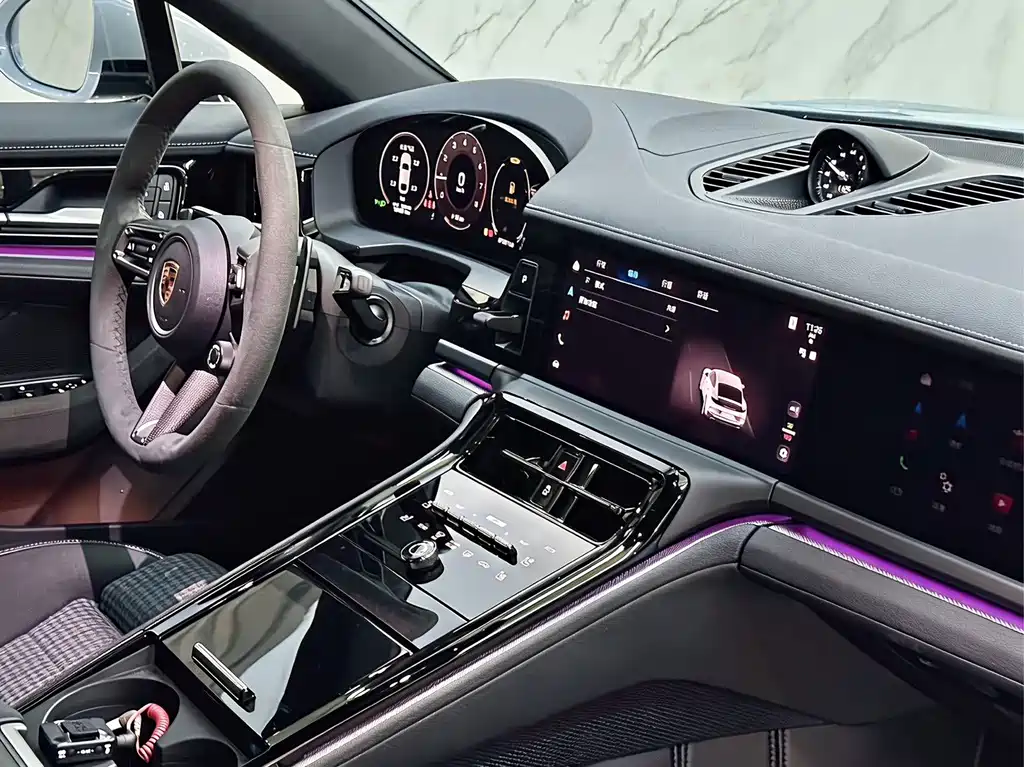 Porsche Panamera 2025 — фото 16