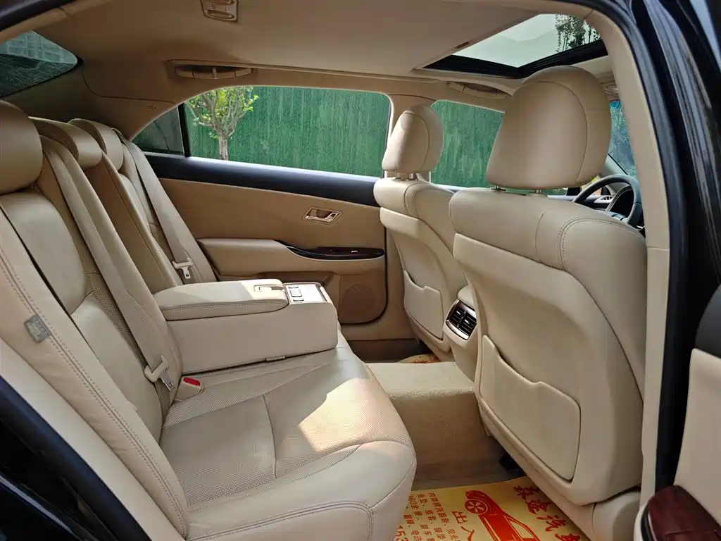 Toyota Crown 2010 — фото 13