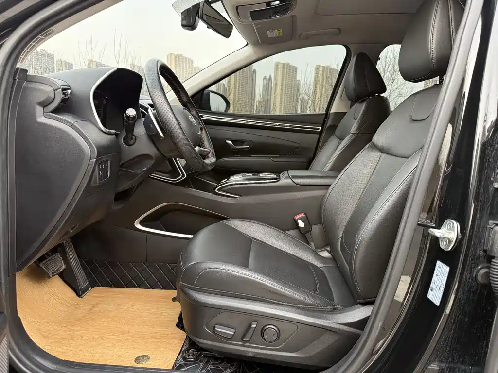 Hyundai Tucson 2023 — фото 4