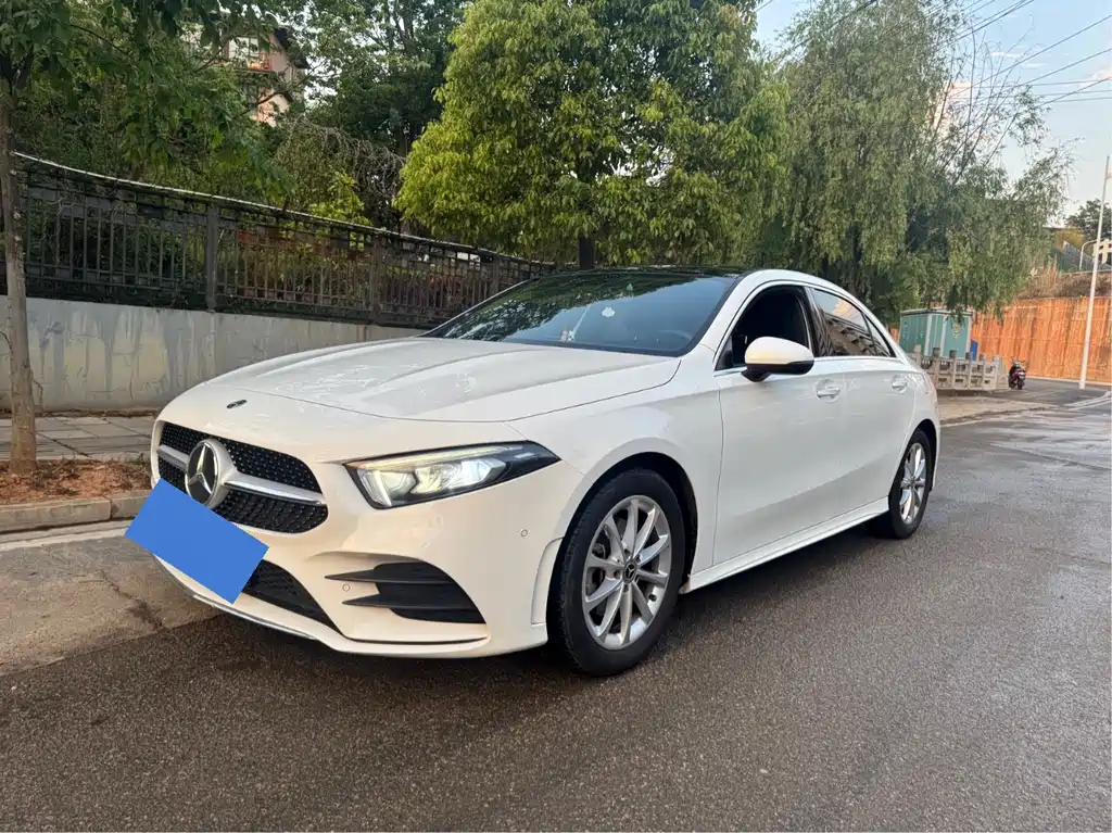 Mercedes-Benz A-Class 2021 — фото 1