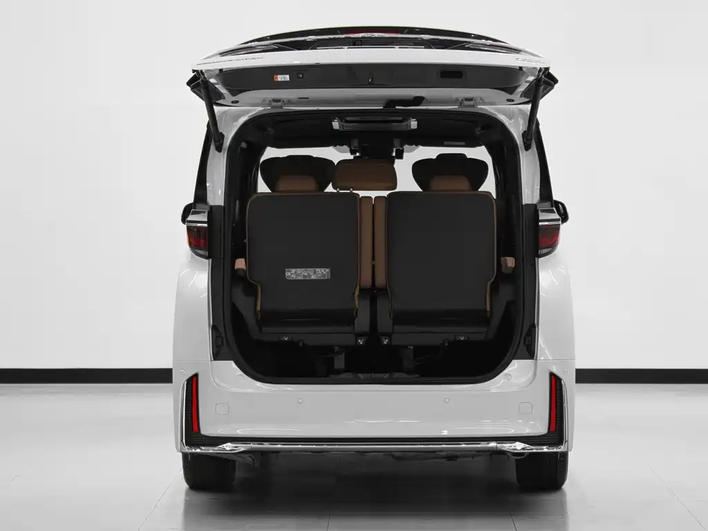 Toyota Vellfire 2024 — фото 18