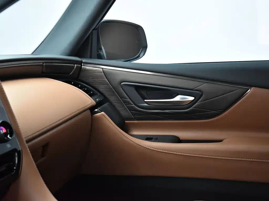 Toyota Vellfire 2024 — фото 12