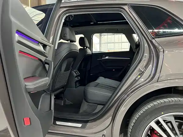 Audi Q5L 2022