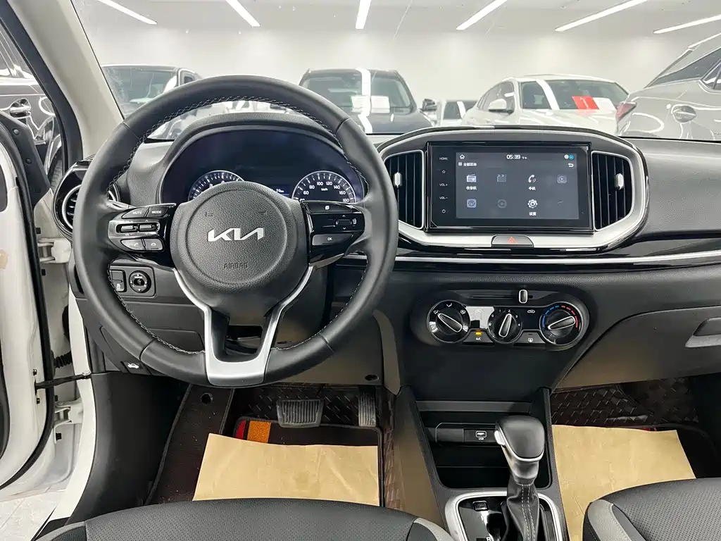 Kia KX1 2022 — фото 17