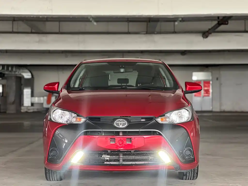 Toyota Yaris L 2020 — фото 2