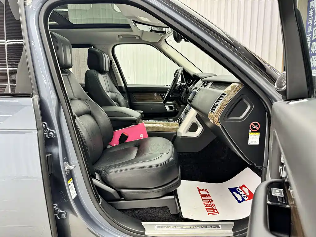 Land Rover Range Rover 2019 — фото 17