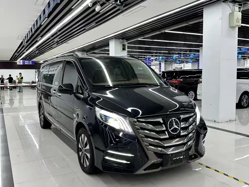 Mercedes-Benz Vito 2022 — фото 1