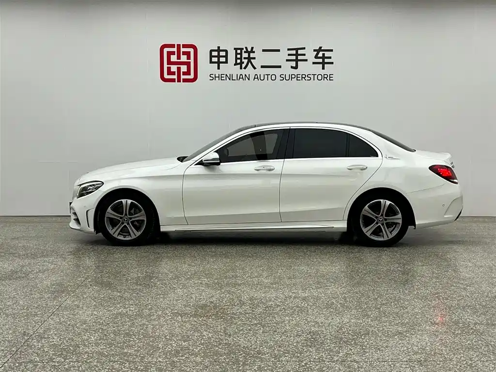 Mercedes-Benz C-Class 2021
