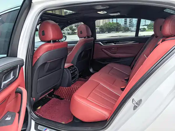 BMW 5 Series 2023