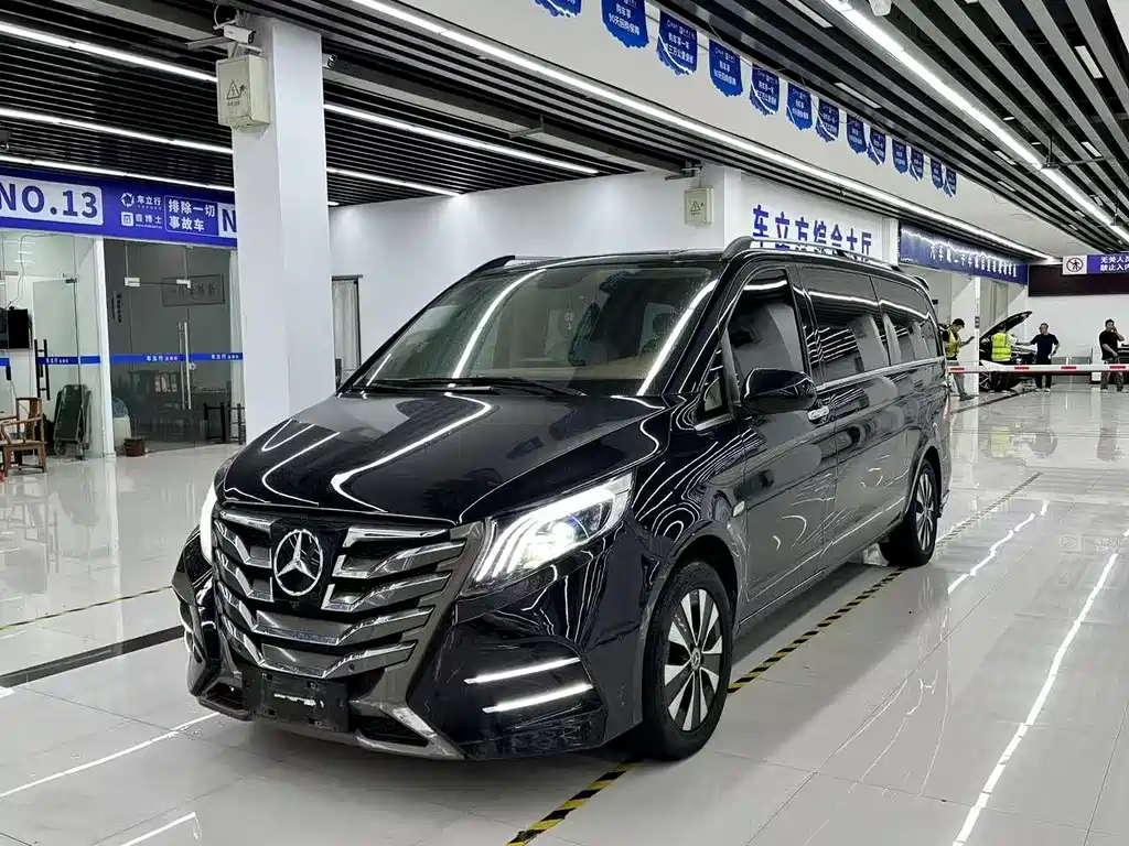 Mercedes-Benz Vito 2022 — фото 2
