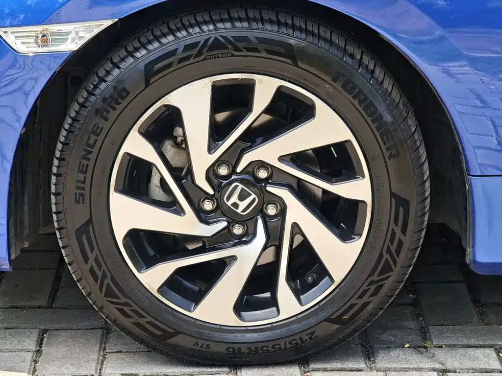 Honda Civic 2019 — фото 13