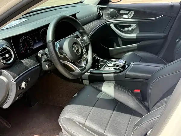 Mercedes-Benz E-Class 2016