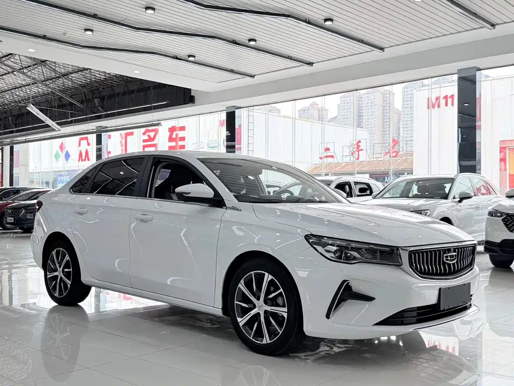 Geely Emgrand 2023 — фото 3