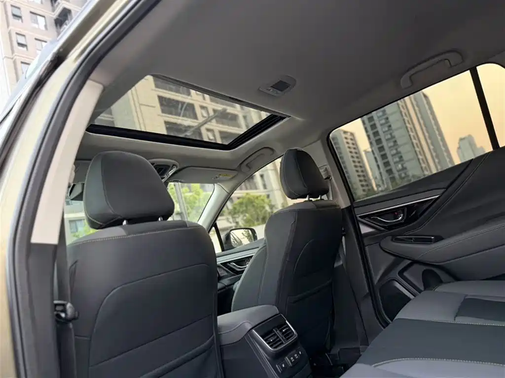 Subaru Outback 2022 — фото 8