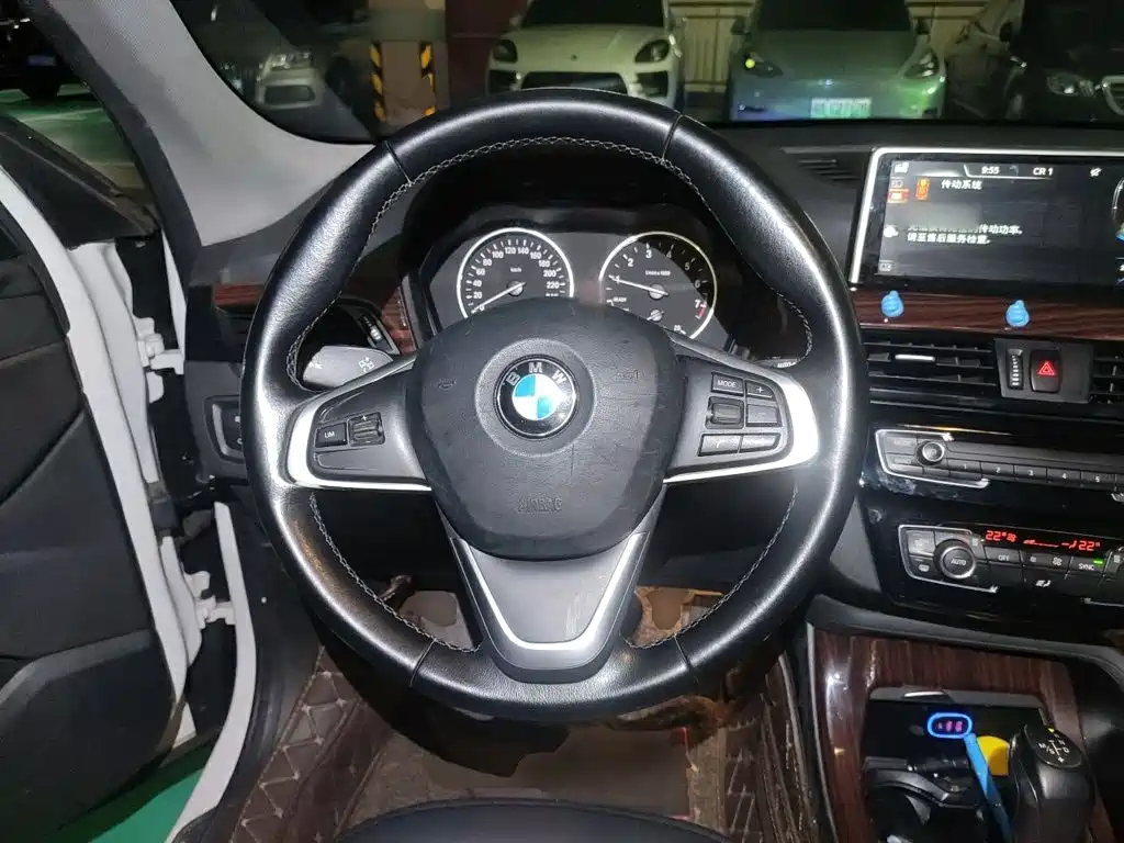 BMW X1 2017 — фото 11