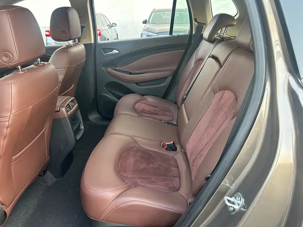 Buick Envision Plus 2016 — фото 11