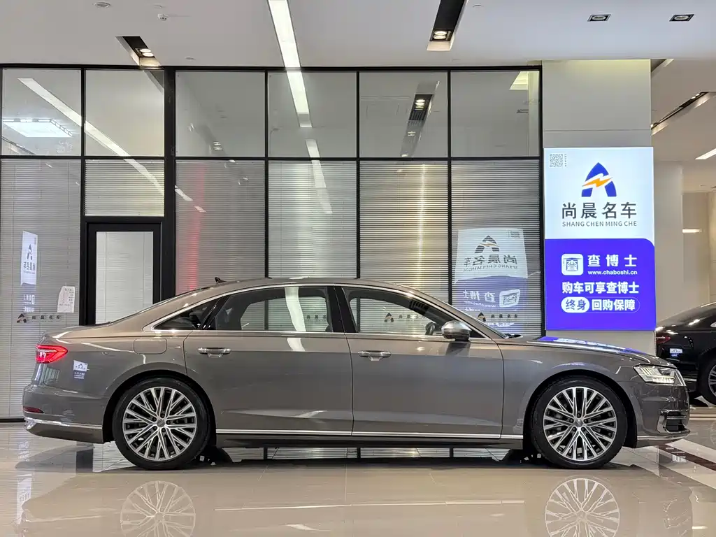 Audi A8 2019 — фото 17