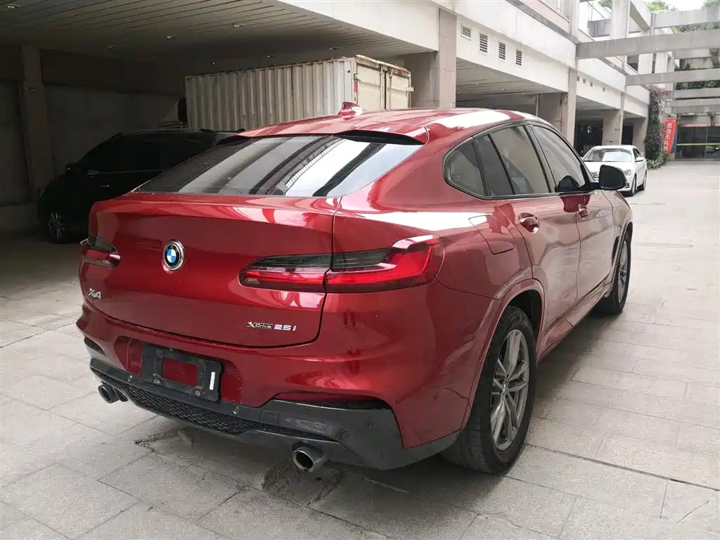 BMW X4 2019 — фото 14