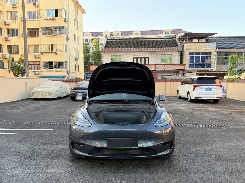 Tesla Model Y 2022 — фото 15