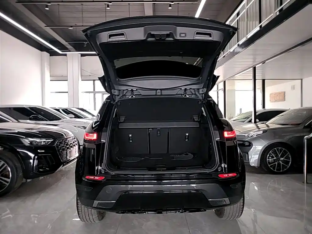 Land Rover Evoque 2022 — фото 19
