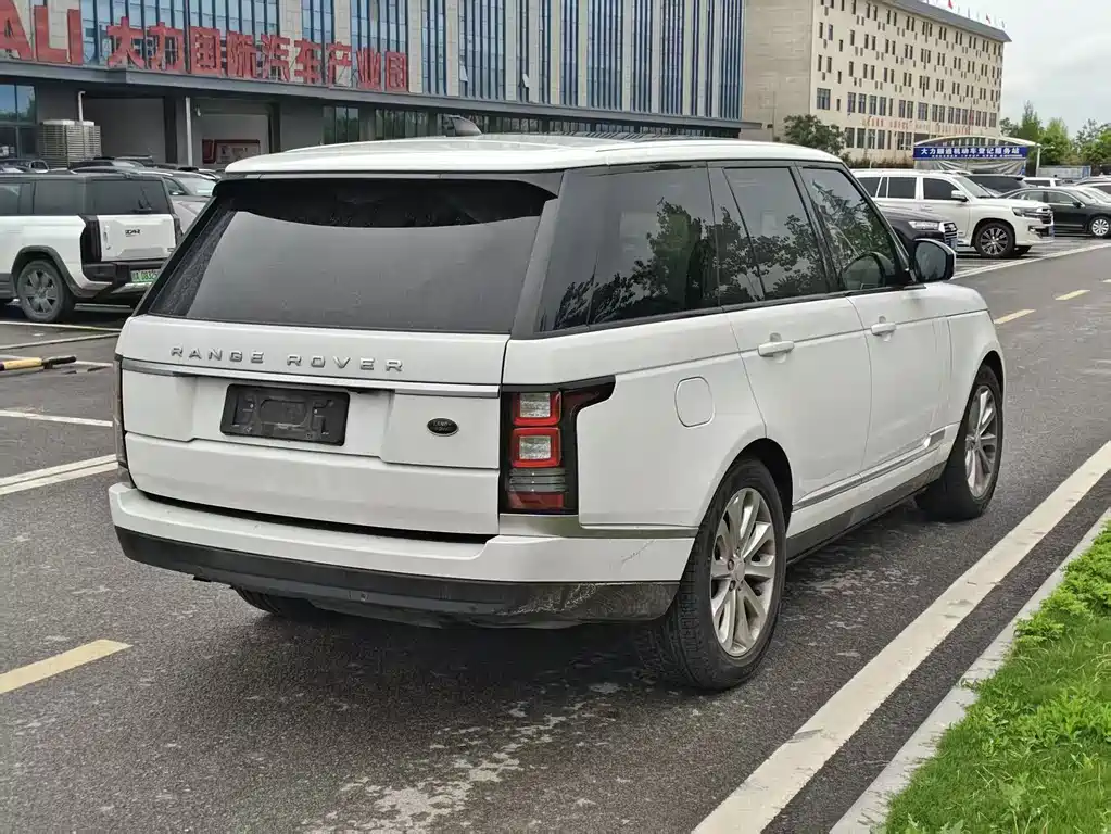 Land Rover Range Rover 2018 — фото 9