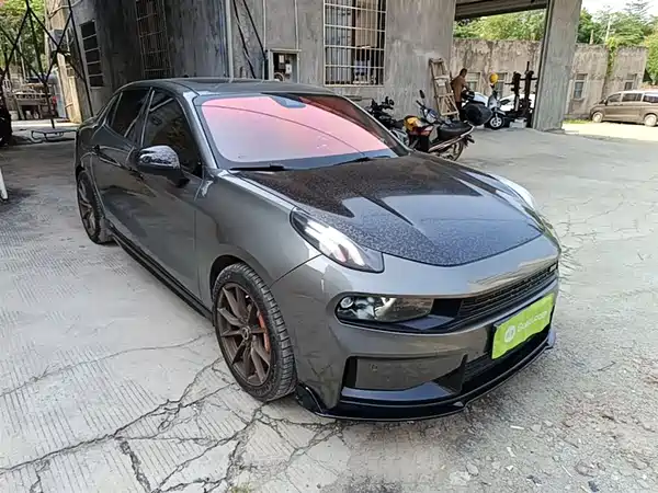 Lynk & Co 03 2021