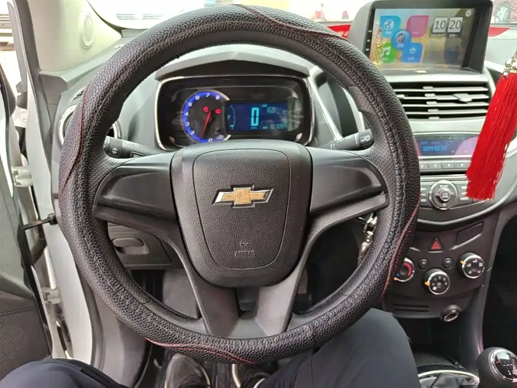 Chevrolet Trax 2015 — фото 11