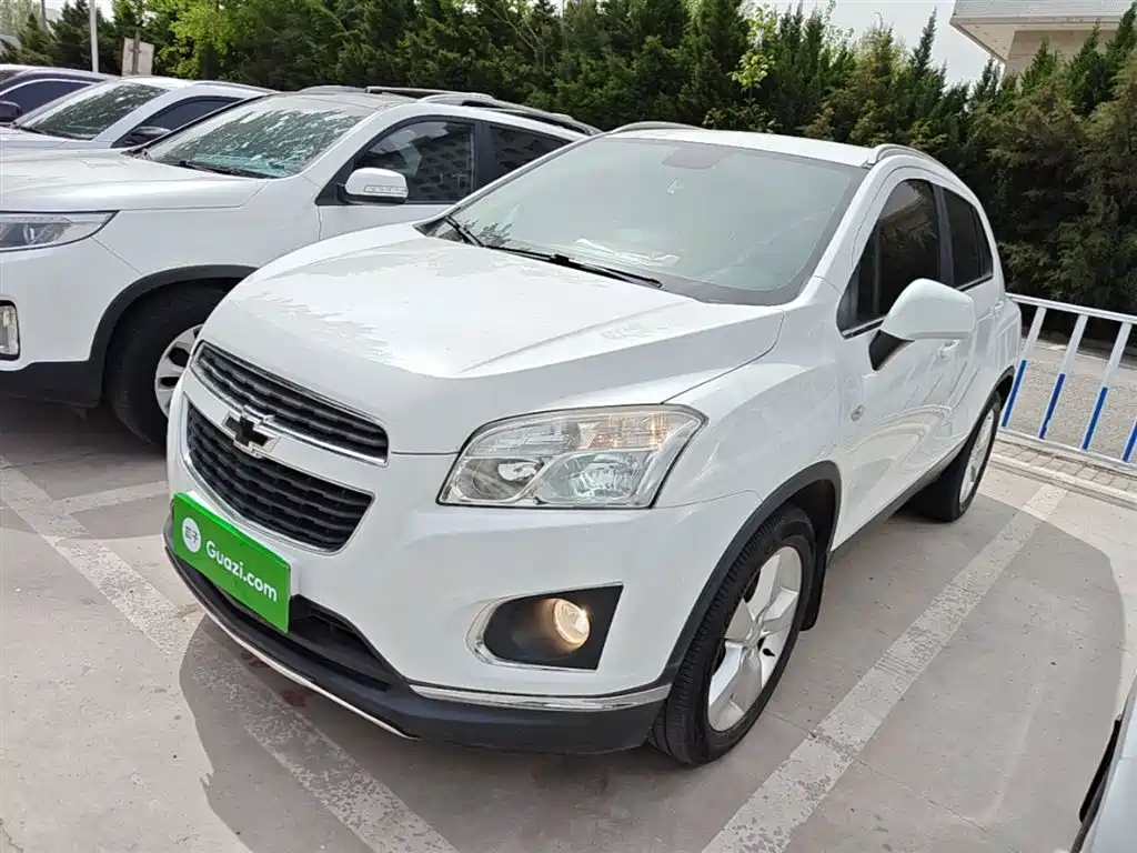 Chevrolet Trax 2015 — фото 2