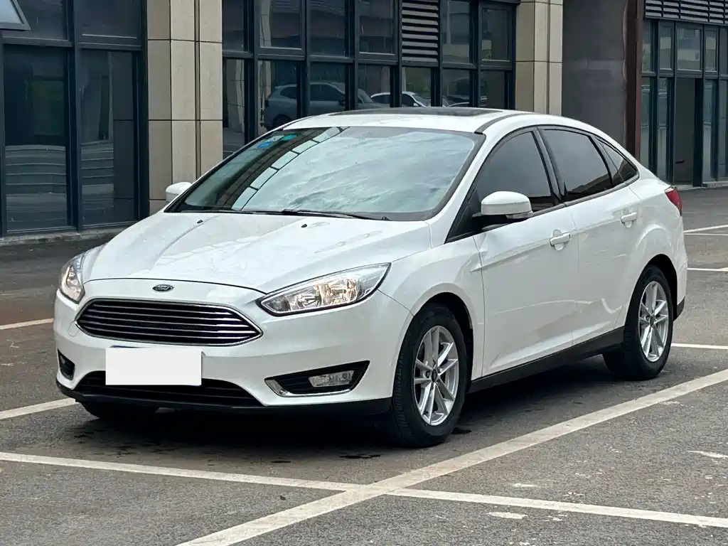 Ford Focus 2016 — фото 1