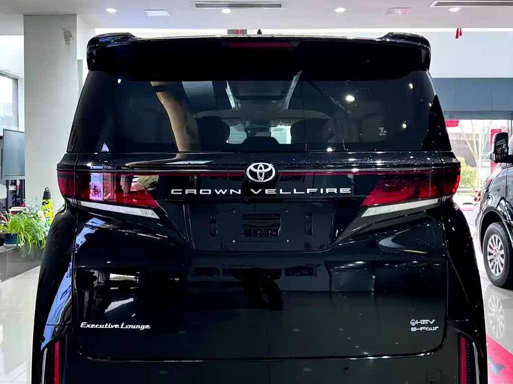 Toyota Vellfire — фото 11