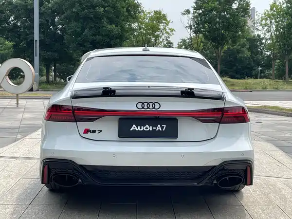 Audi A7 2025