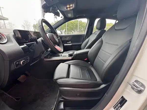 Mercedes-Benz GLA 2024