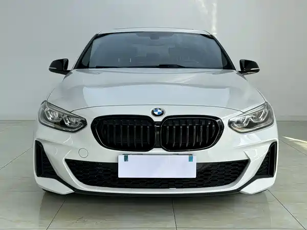 BMW 1 Series 2021