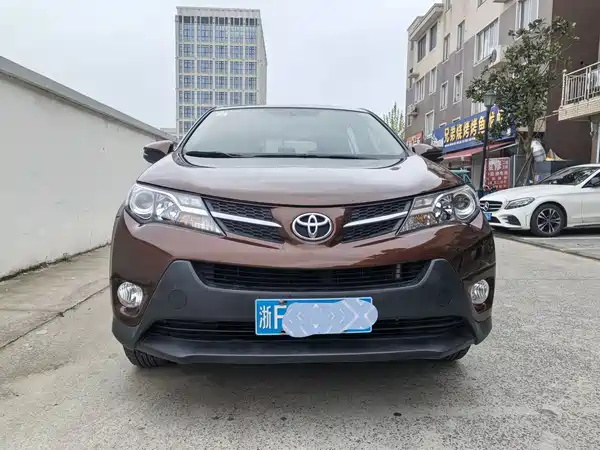 Toyota RAV4 2016