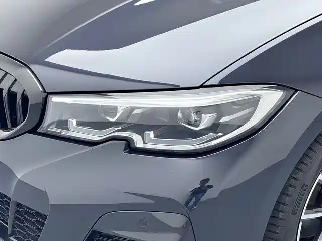 BMW 3 Series 2021 — фото 18