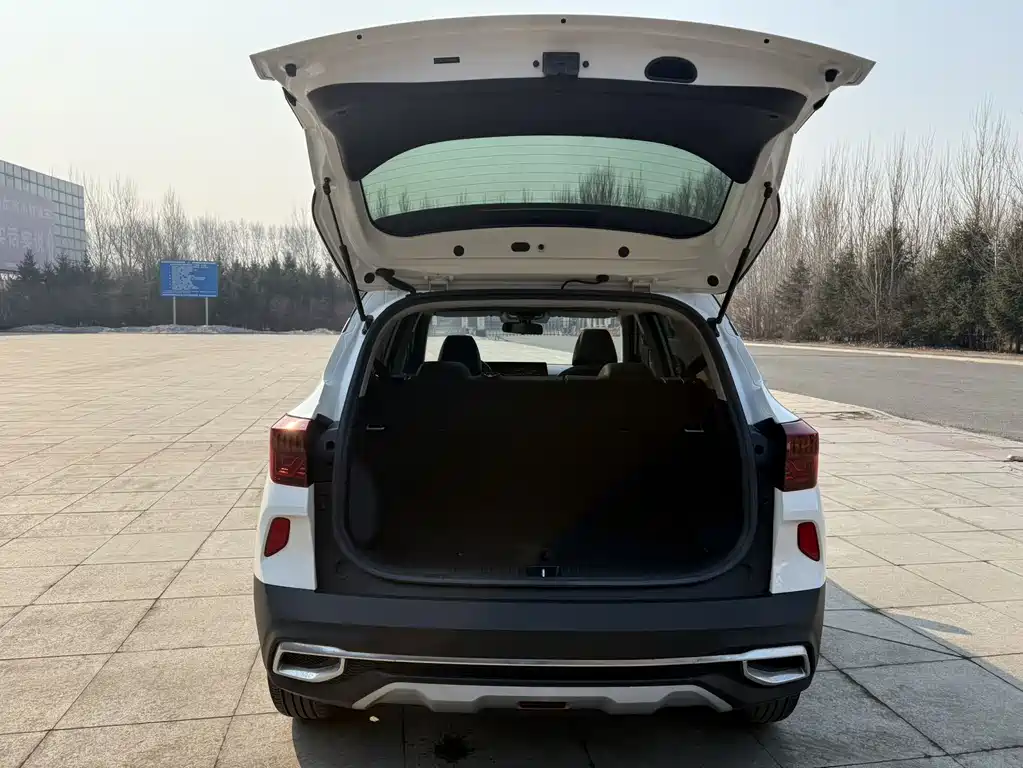 Kia KX3 2022 — фото 16