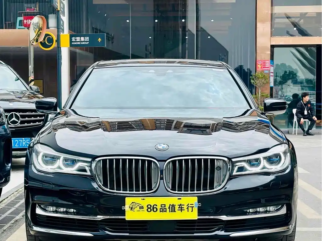 BMW 7 Series 2017 — фото 2
