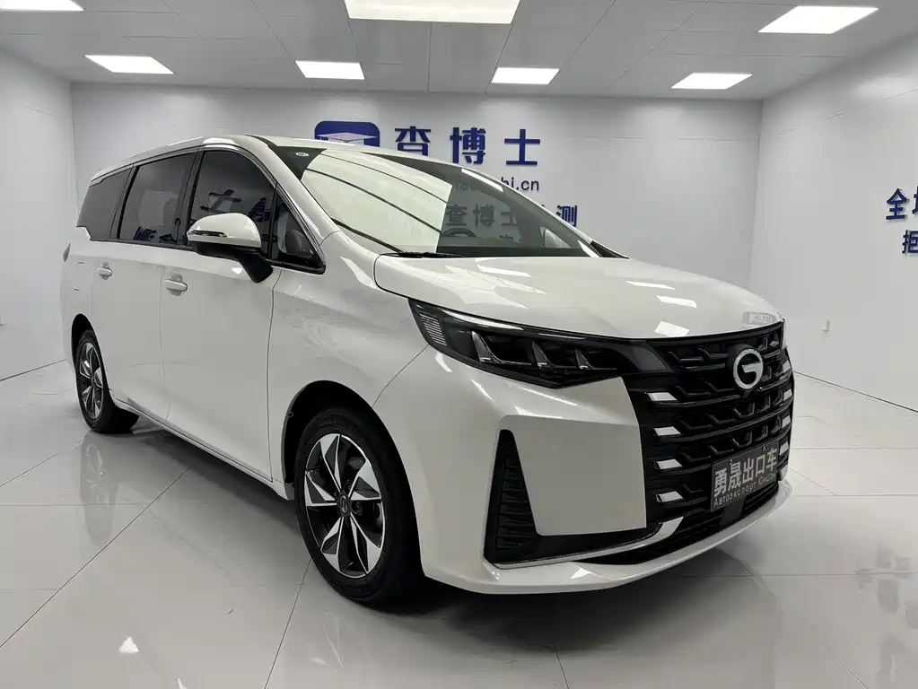 GAC Trumpchi M6 2021 — фото 3