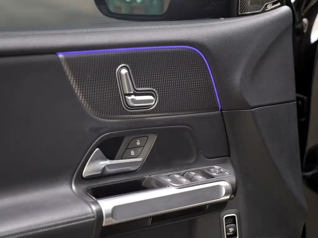 Mercedes-Benz GLB 2021 — фото 11