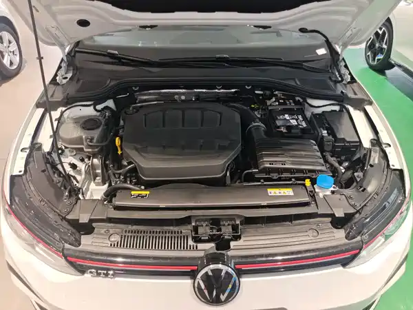 Volkswagen Golf GTI 2025