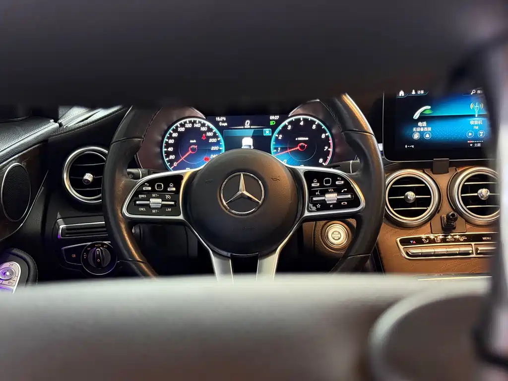 Mercedes-Benz GLC 2019 — фото 10
