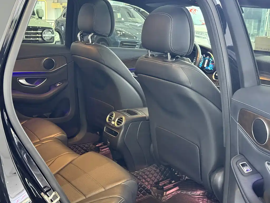 Mercedes-Benz GLC 2019 — фото 18