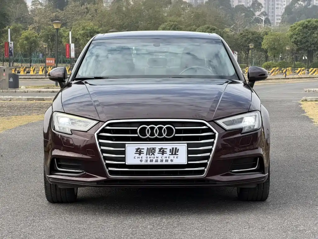 Audi A3 2018 — фото 2