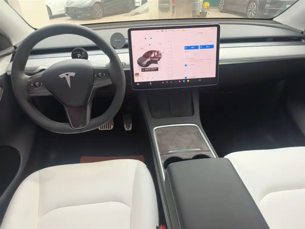 Tesla Model Y 2023 — фото 10