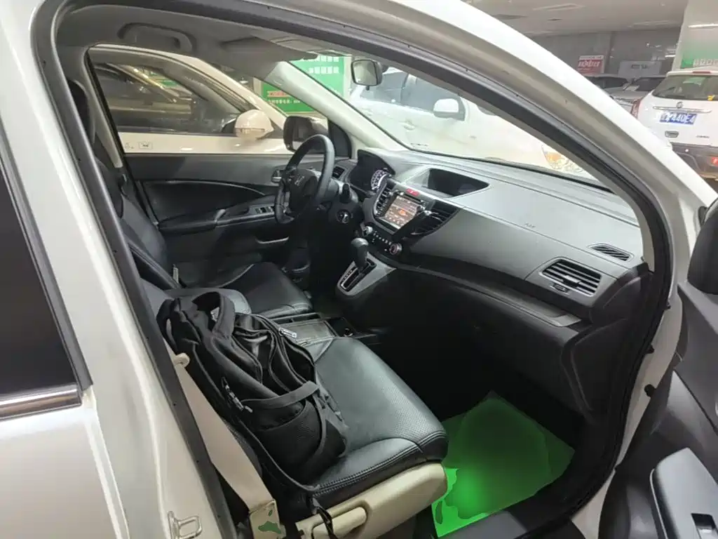 Honda CR-V 2015 — фото 25
