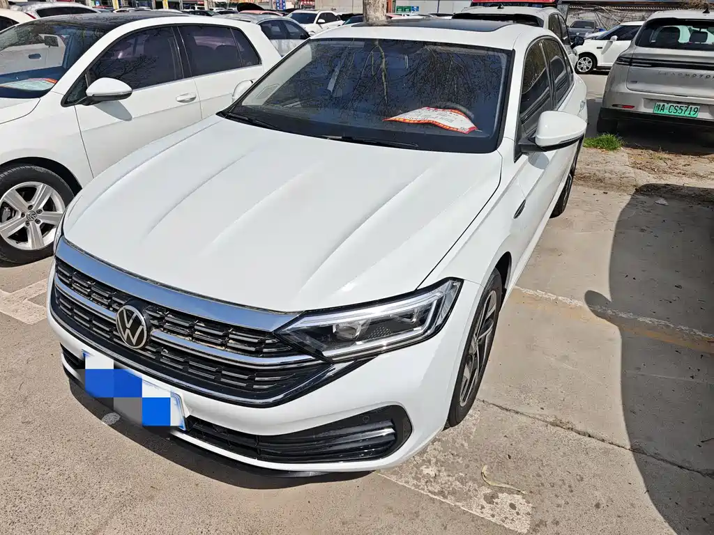 Volkswagen Sagitar 2025