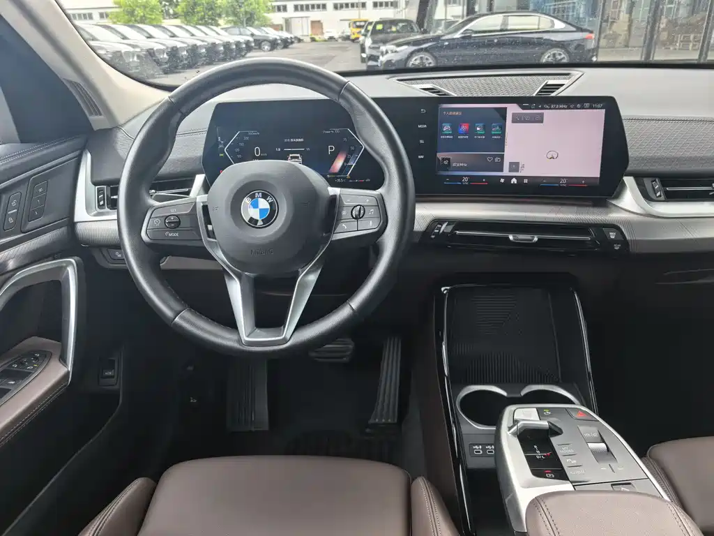 BMW X2 2025 — фото 10