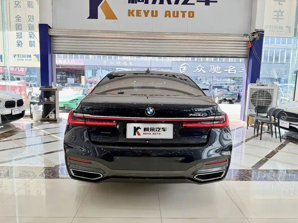 BMW 7 Series 2021 — фото 12